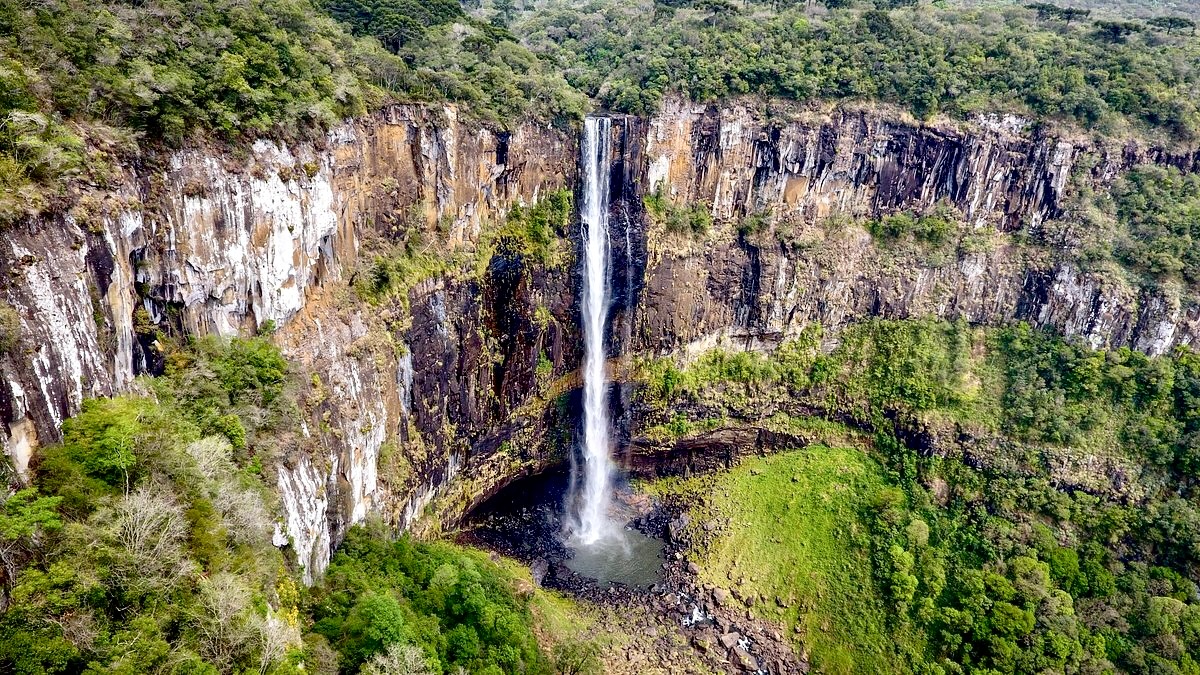 Maior Cachoeira do Sul do Brasil: Conheça o Salto São Francisco, no Paraná